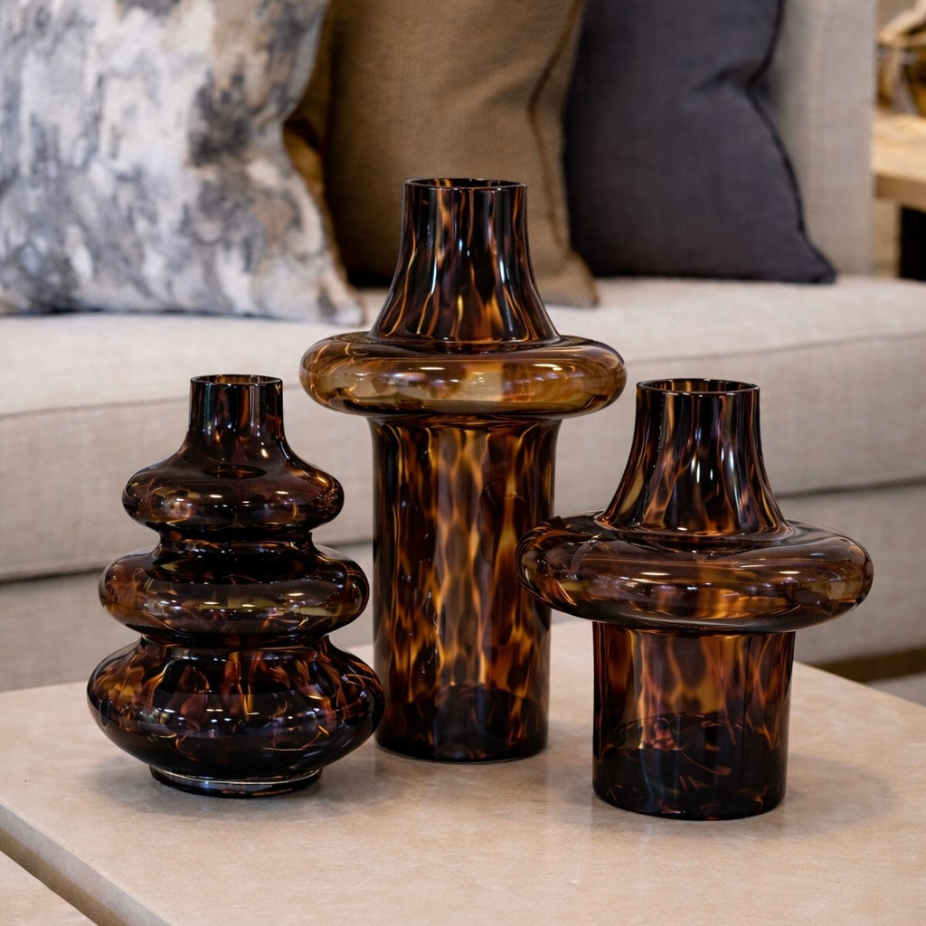 Set of three brown Vases طقم ثلاث فازات
