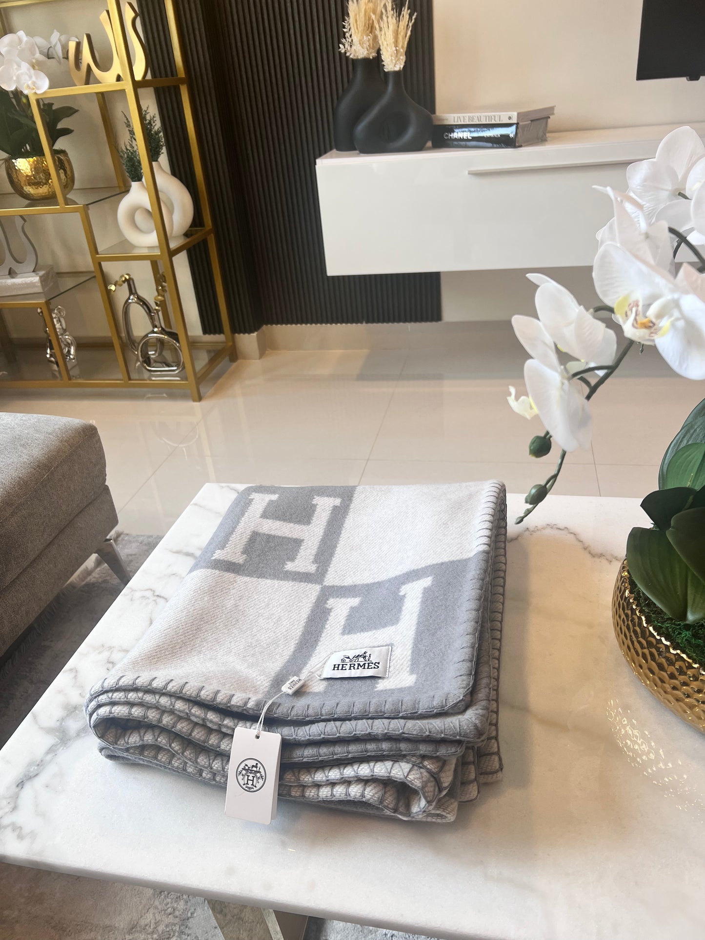 H Blanket Grey