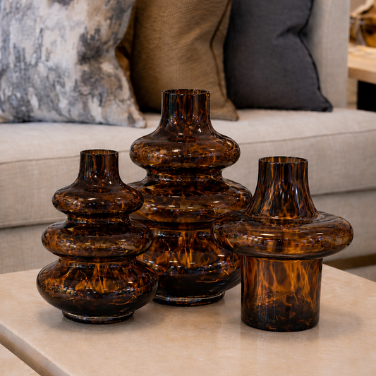 Set of three brown Vases طقم ثلاث فازات