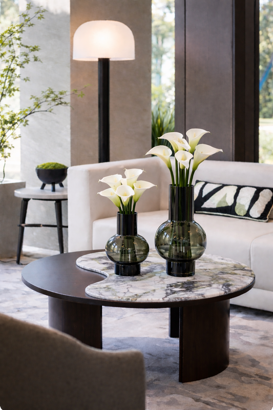 Set of Two Glass Vases طقم فازتين